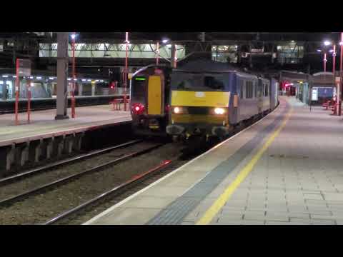 4S47 - DB90's - DB Blue and Bumblebee3 on the early evening Greener Cleaner and Quieter shipment