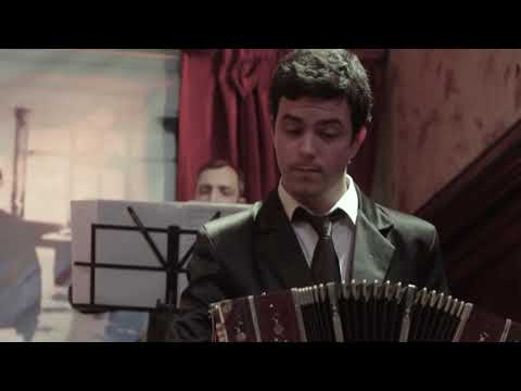 Retrato de Alfredo Gobbi - Quinteto Cinco Esquinas, Café Tortoni, Buenos Aires.