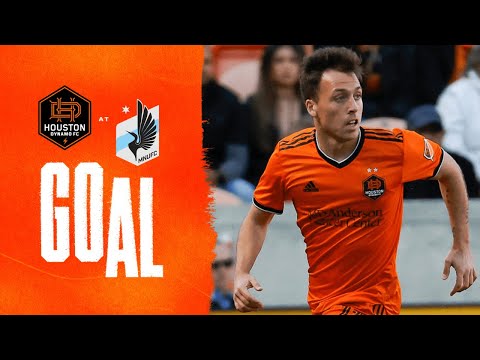 GOAL: Corey Baird chips St. Clair and gives Houston the lead!