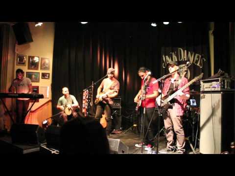 Azadi - Yossi Sassi Band feat. Mariangela Demurtas & Leonardo Barilaro