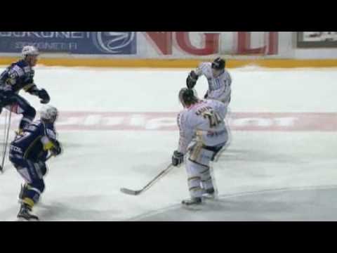 23.3.2010 Iiro Tarkki imuroi