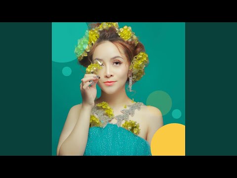 Thể hiện bởi Sơn Ca