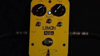 Video thumbnail for Rockett Pedals Lemon Aid by ProGuitarShopDemos