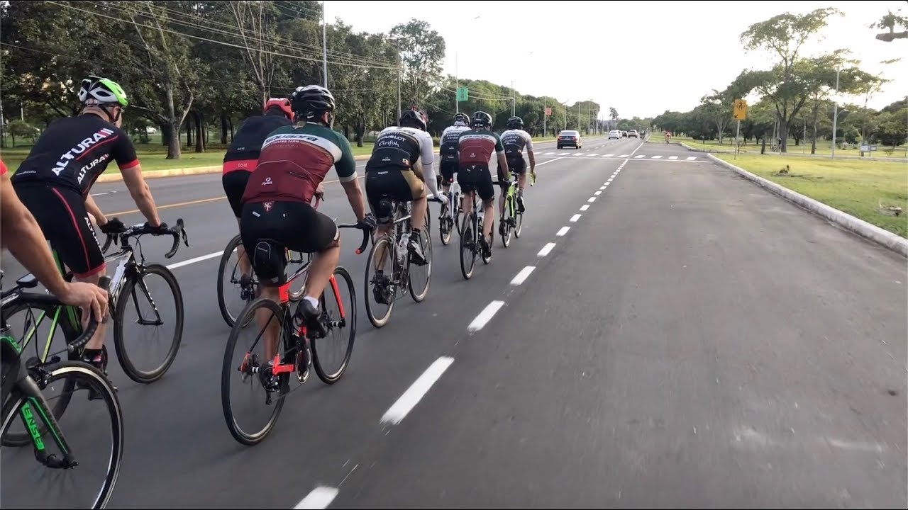 NÃO FAÇA ISSO quando estiver pedalando!!!!