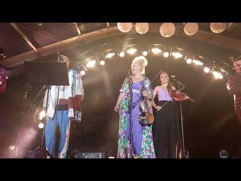 Curly Strings, Estonian Voices ja Nublu- Üle ilma( Uusversioon)