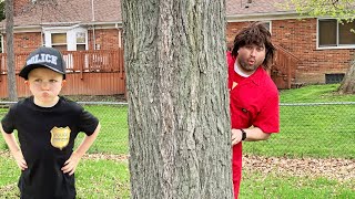 Download the video "Officer Ryan and Officer Smalls Meet a Pretend Magician"