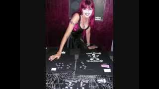 Dinah Cancer - Feel the Pain (The Damned cover)