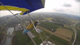 preview picture of video 'Hang Gliding at Pleasant Gap PA 7 Aug 2014 Will'
