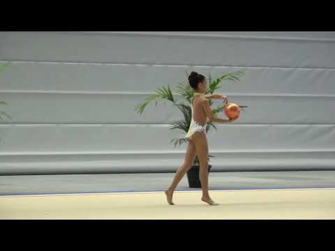 Ruiz Lara Yanira 2006 ball