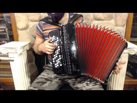 NEW Black Beltuna Studio III K Chromatic Button Accordion C System LMM 69 96 $6499