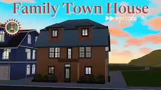 Building the First House in the Custom Town (Episode 1)