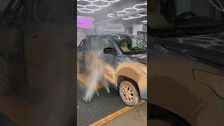 Fully automatic car washing machine cleans vehicles #automaticcarwash #carwash #