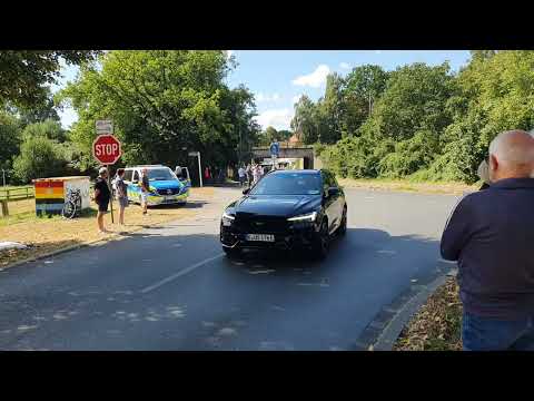 Radsportevent Deutschland Tour fährt am 21. August durch Marl Sinsen, Die Servic Wagen 