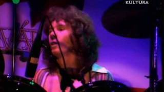 Santana  Live at the Hammersmith Odeon  London 1976 Graham Lear  drum solo