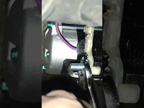 #howto Replace A Starter on Toyota Yarris