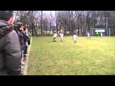 12-3-2011 OSM 75 F6 - FC Breukelen F7 (2-1).avi