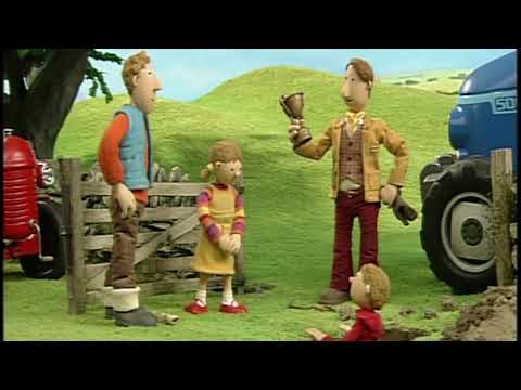 Little Red Tractor | The Gold Cup | Full Episode
