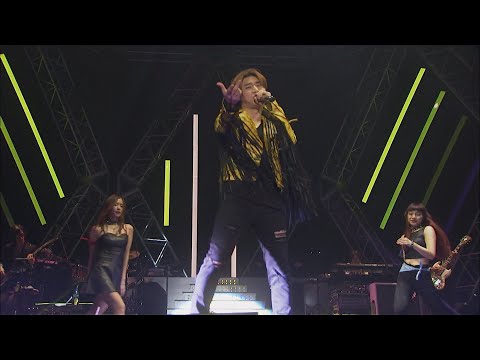 D-LITE (from BIGBANG) - どうにもとまらない with 山本リンダ (Encore!! 3D Tour [D-LITE DLive D'slove])