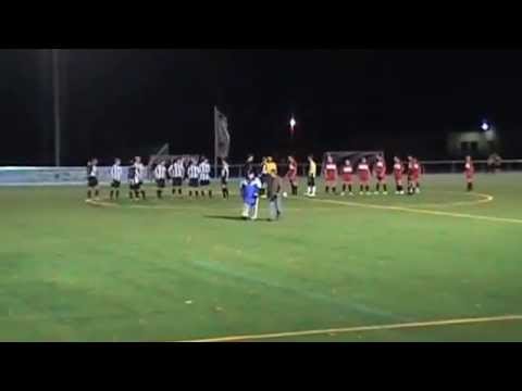 Ehrenanstoß und 1. Burg Stargarder Torschütze bei der Sportplatzeinweihung