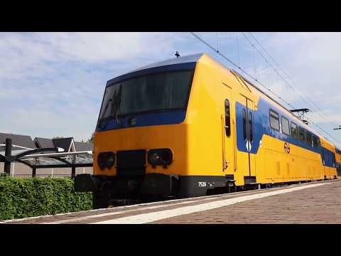 DDZ 4 (7526) sprinter vertrek station Den Dolder (sp, zl-ut)
