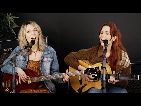 Everybody's Talkin' - MonaLisa Twins (Harry Nilsson Cover) // MLT Club Duo Session