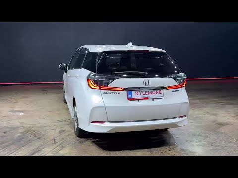 Honda Shuttle STANDARD 1.5 HYBRID AUTOMATIC - CRUI - Image 2