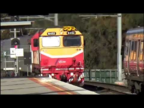 Vline N452 on 8363 in Craigieburn