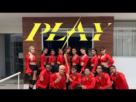 CHUNG HA (청하) - PLAY (feat. CHANGMO (창모)) | Dance Cover by Xnine