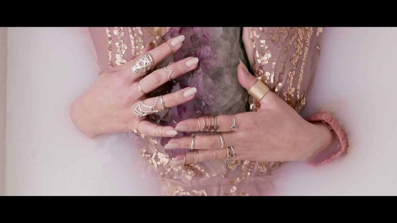 Theia — Roam