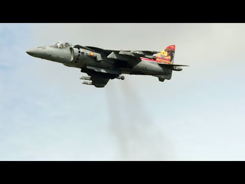 Spanish Navy EAV-8B Matador II+ Harrier solo display - RIAT 2024