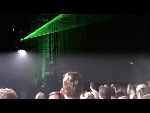 Eric Prydz plays Cirez D - On/Off (Eric Prydz Private Mix) Live @ EPIC 5.0 London 2017