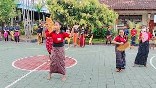 Download lagu tari kipas pakarena mp3