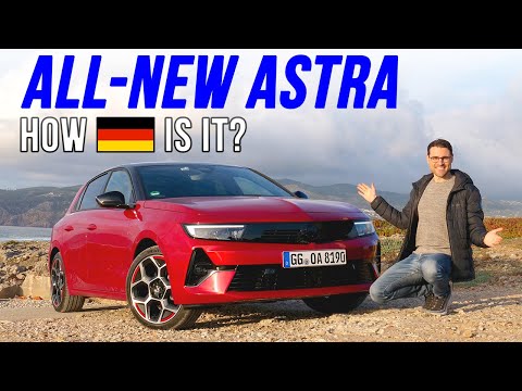 2022 Astra GS-Line driving REVIEW - better than the Golf? all-new Opel Vauxhall Astra petrol vs PHEV