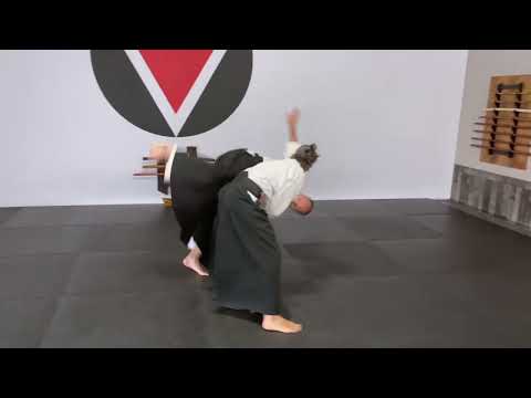 Aikido (合気道) Relaxed Breakfall Practice (Tobi Ukemi)