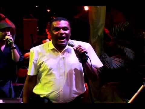 LA PAELLA - JOSE ALBERTO "EL CANARIO"