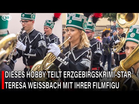 DIESES HOBBY TEILT ERZGEBIRGSKRIMI-STAR TERESA WEISSBACH MIT IHRER FILMFIGU #germany| SH News German