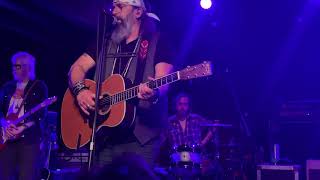 Steve Earle &amp; the Dukes “Ft. Worth Blues” (Solana Beach, California, 19 August 2019)