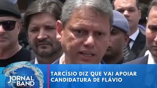 Tarcísio de Freitas diz que vai apoiar candidatura de Flávio à presidência | Jornal da Band