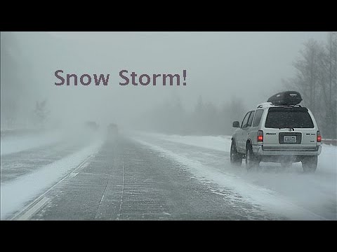 2021 Valentine's Day Snow Fall Driving to Snoqualmie in Winter Storm
