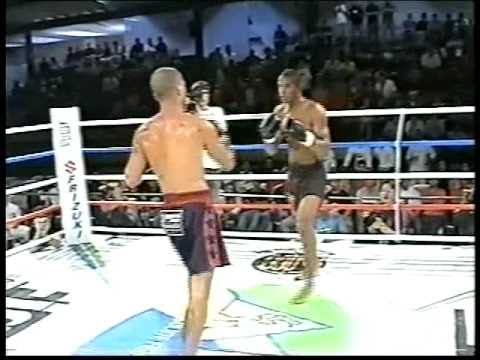 Conheça Bruno Carvalho (Muay Thai / MMA)