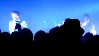 And It Rained All Night - Live (Thom Yorke &amp; Flea playing the Eraser at the Echo)