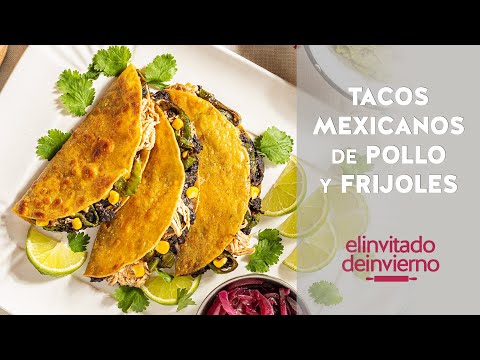 {Tacos mexicanos} de pollo con frijoles, adaptados con ingredientes españoles