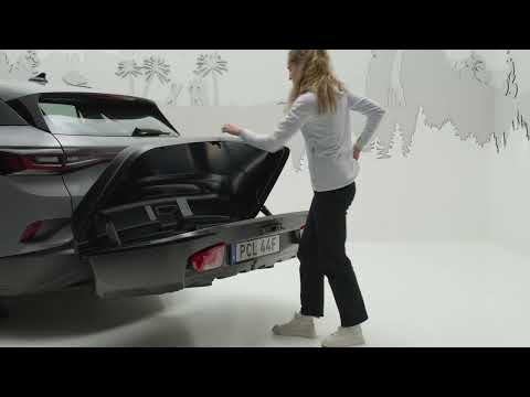 Thule Arcos Cargo Box - Instructional Video