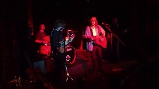 Vincent Bishop - Pull Me Through (LIVE at Café Dekcuf)