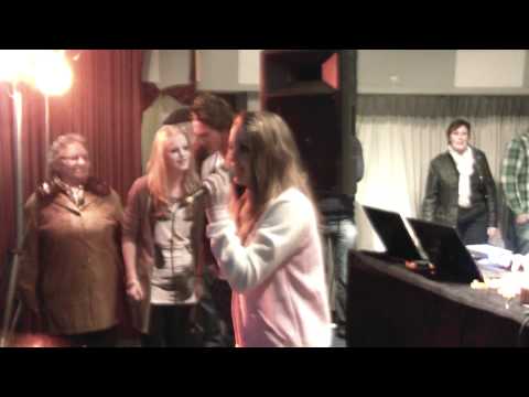 Simone popstars huldiging in Heukelum (deel 3)