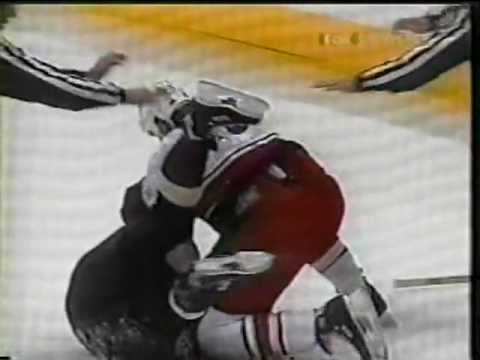 Sean Pronger TKO's Kelly Buchberger