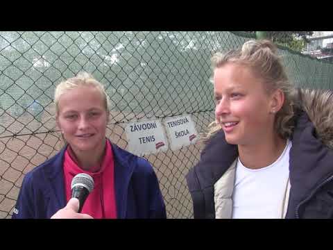 Karolína Kubaňová a Linda Ševčíková po vítězství v 1. kole debla BTC Cup Brno 2018