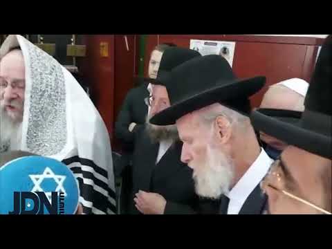 Nadvorna Rebbe Is Sandek  At A Bris For a 49 year Old ukranian Refugee In Kishinev - Cheshvan 5783