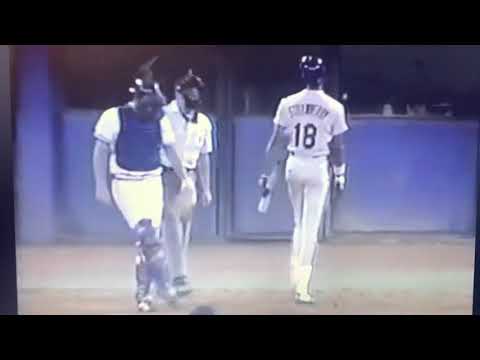 Strawberry & Davey Johnson Ejected After A Brutal 3rd Strike Call 7/4-5/1985