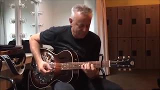 Video thumbnail for Tommy Emmanuel Plays his new Beard Deco Phonic™ Model 37 roundneck by Beard Guitars